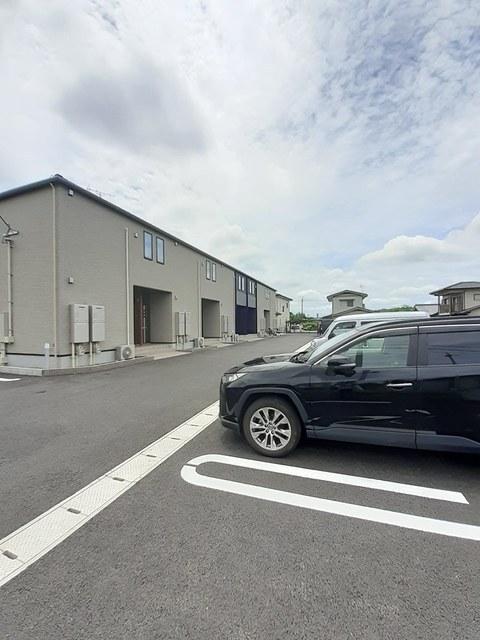 パライーソ（101） 駐車場
