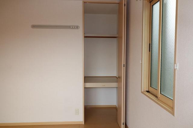 キャッスル　コンフォート　B棟（103） 収納