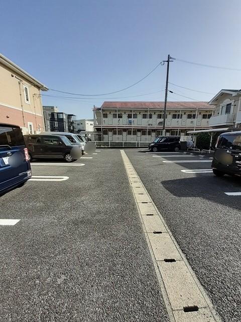 ピュアティ弐番館（205） 駐車場