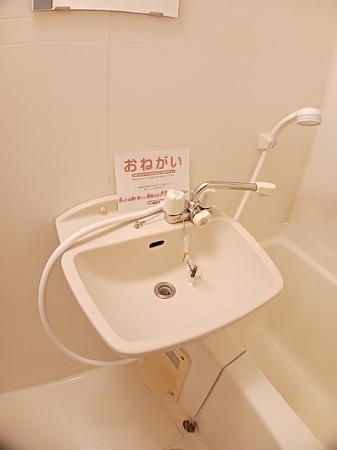 エクレール（202） 洗面