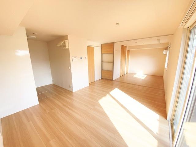 ニューロイヤル（102） 部屋画像
