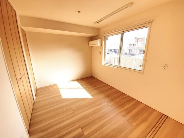 ニューロイヤル（102） 部屋画像
