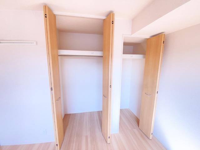 ニューロイヤル（102） 部屋画像