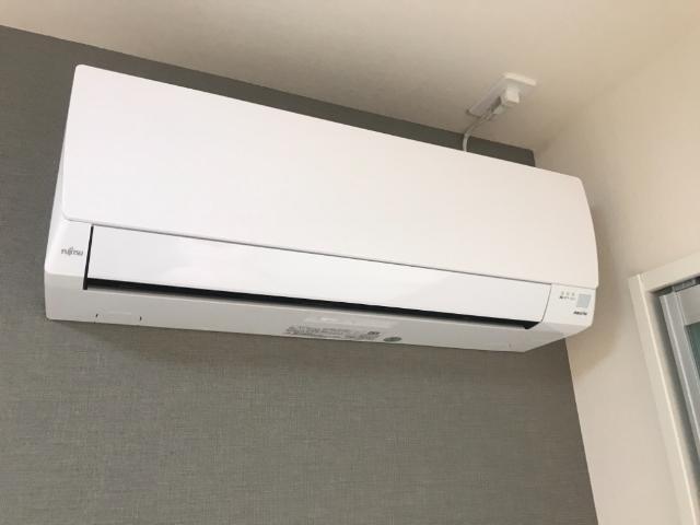 prendre黒髪 部屋画像