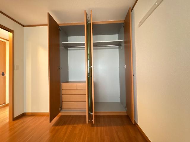 グレイスイサキ 部屋画像
