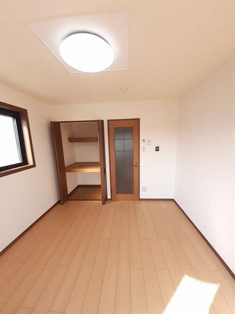 エクレール（302） 室内