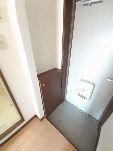 エクレール（302） 玄関