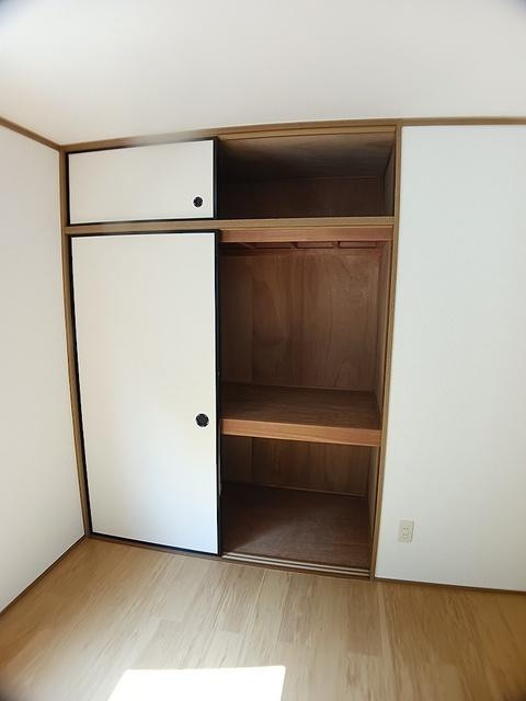 レジデンスビバⅡ（102） 収納