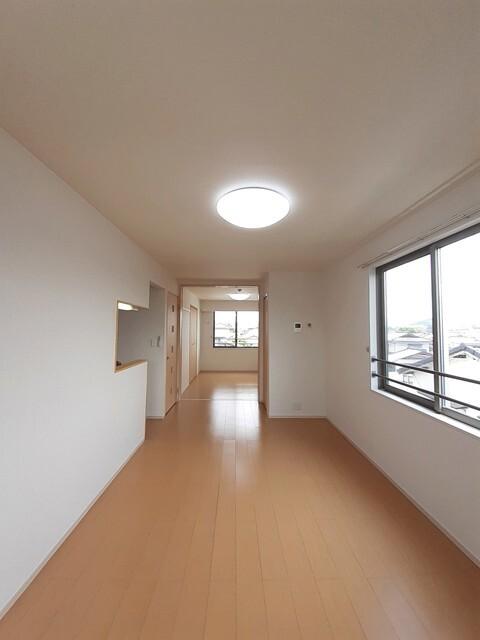 サンシャイン三ノ宮（301） 室内