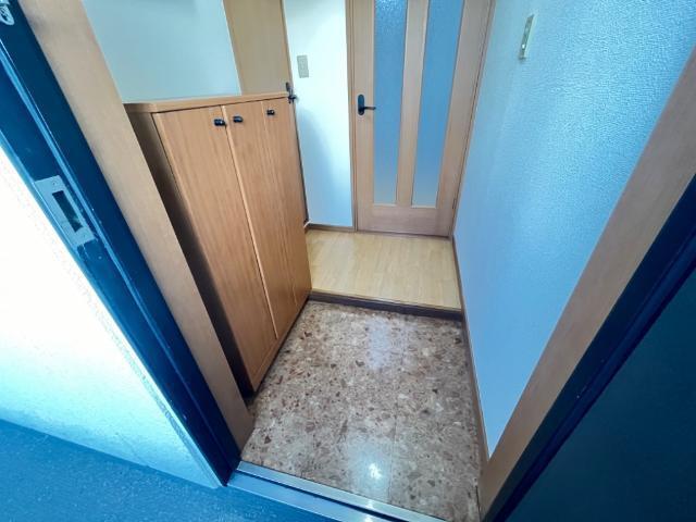 サンタプレイス 玄関