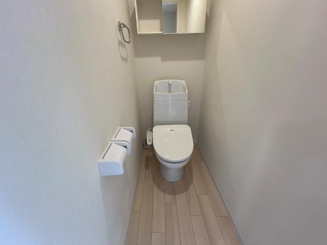 アジュール トイレ