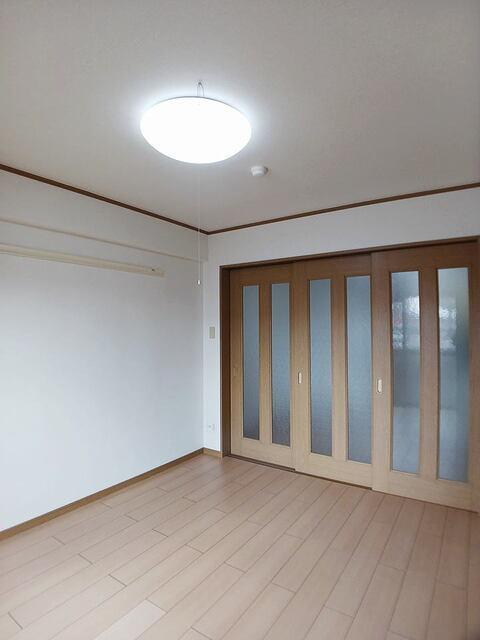 レルベ保田窪（105） 室内