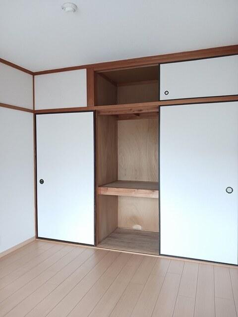 リバーサイドハイツ（303） 収納