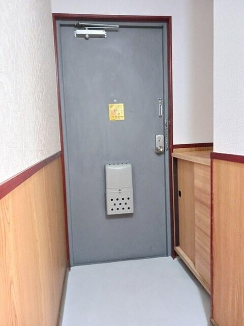 リバーサイドハイツ（303） 玄関