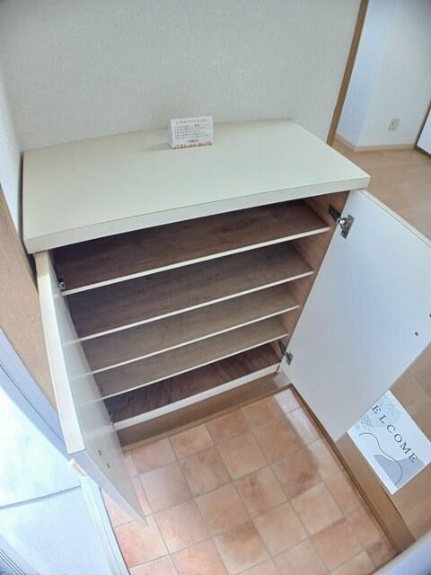 コスモスハイツ（206） 玄関