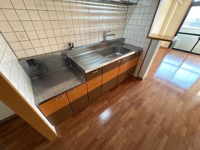 ハウスローリエ キッチン