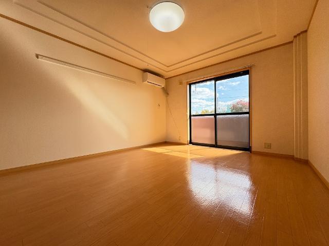 ラファエル 部屋画像