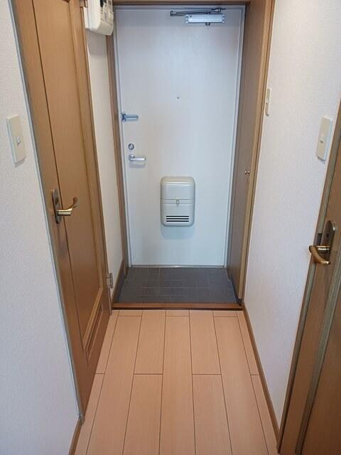 レルベ保田窪（508） 玄関