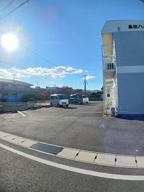 畠田ハイツ（202） 駐車場