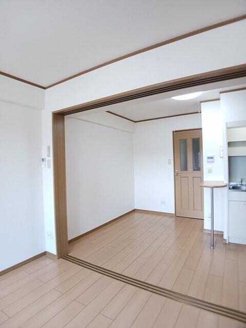 レルベ保田窪（405） リビング