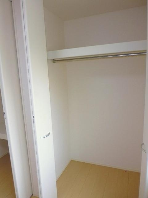 グッドラック高平弐番館（102） 収納