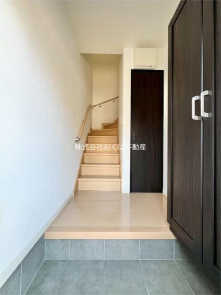 ストーリア小山I（0204） 玄関