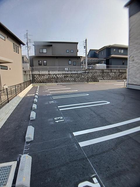 グラン・メゾン飛田Ｂ（301） 駐車場