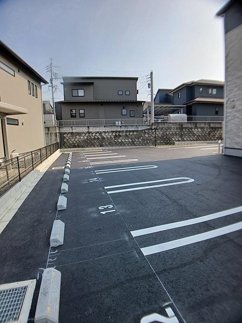 グラン・メゾン飛田Ｂ（205） 駐車場