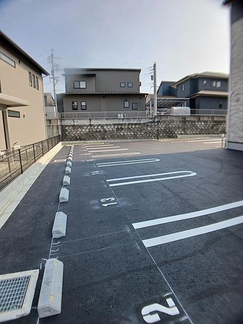 グラン・メゾン飛田Ｂ（203） 駐車場