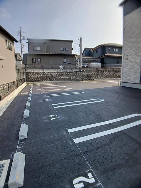 グラン・メゾン飛田Ａ（101） 駐車場