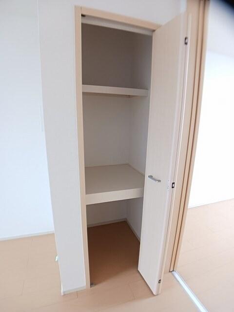 グランベル（302） 収納