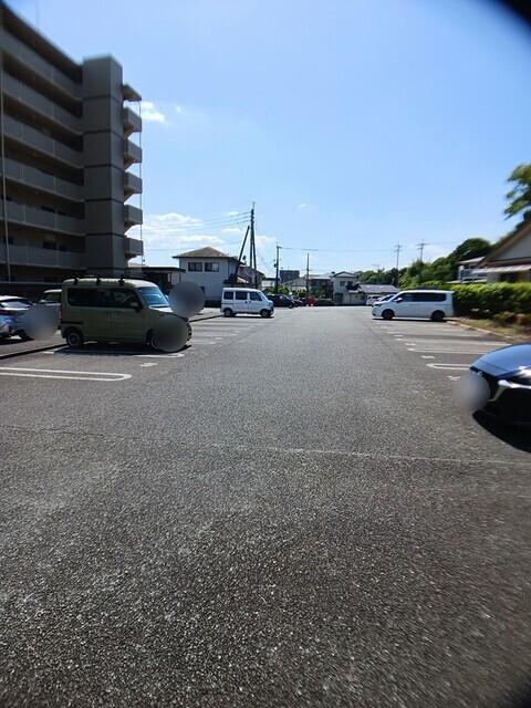 Ｍ．Ｅｔｅｒｎａｌ　Ｐｌａｃｅ（101） 駐車場