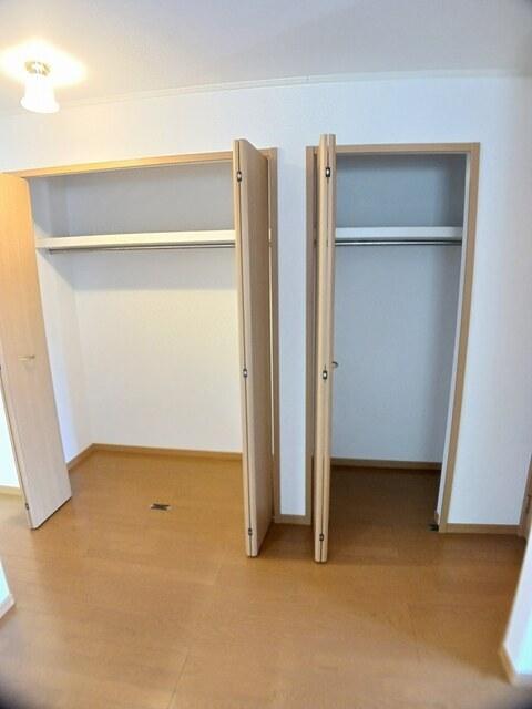 メゾンドデリエール（101） 収納