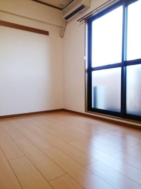 プレジデンシャル白山（402） 室内