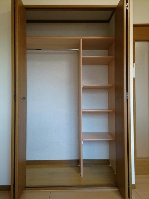 プレジデンシャル白山（402） 収納