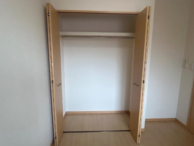 Ｌａ　Ｖｉｅ　ｅｎ　ｒｏｓｅ　ｈｉｌｌ 部屋画像