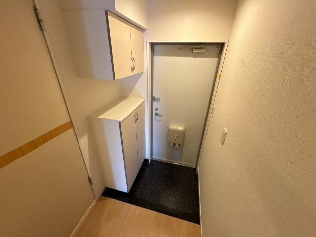 グレース・シャトー・エマⅡ 玄関