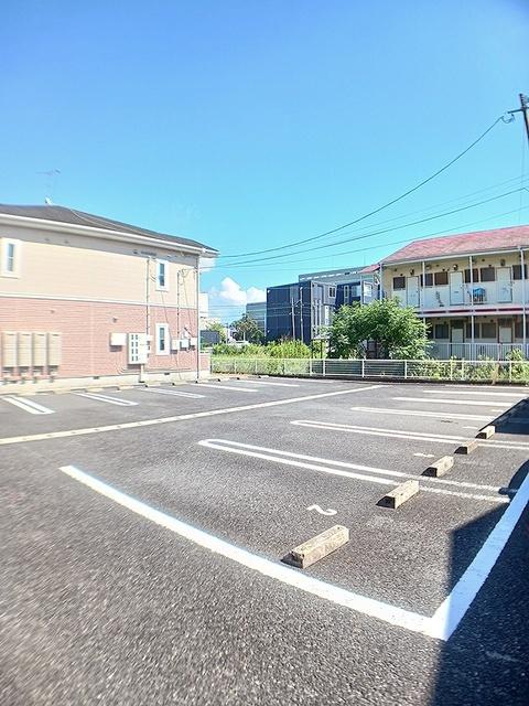 ピュアティ壱番館（205） 駐車場