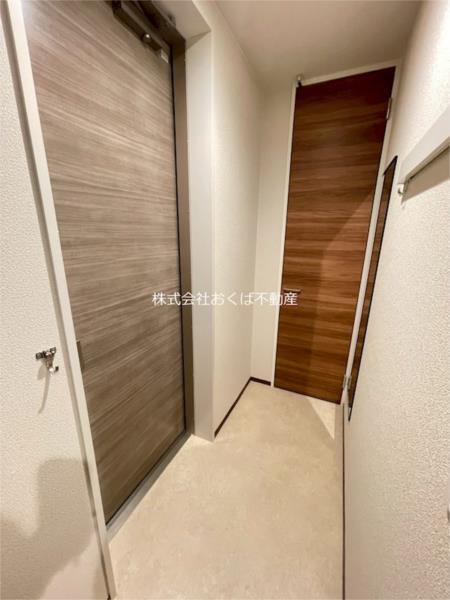 シャーメゾン壺川（202） 玄関