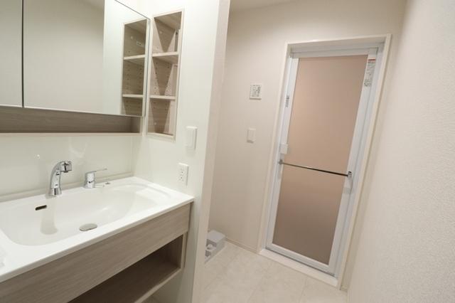 Crest Court（301） 部屋画像