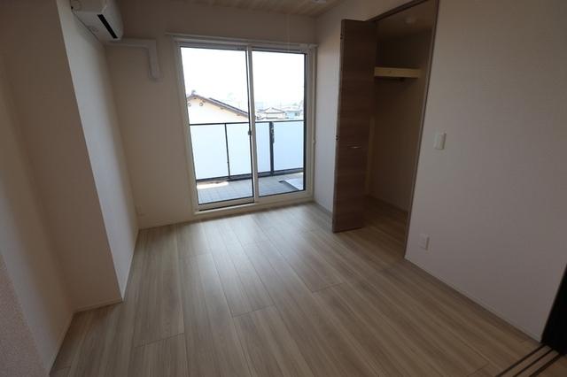 Crest Court（302） 部屋画像