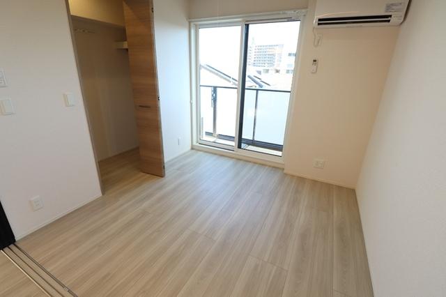 Crest Court（303） 部屋画像
