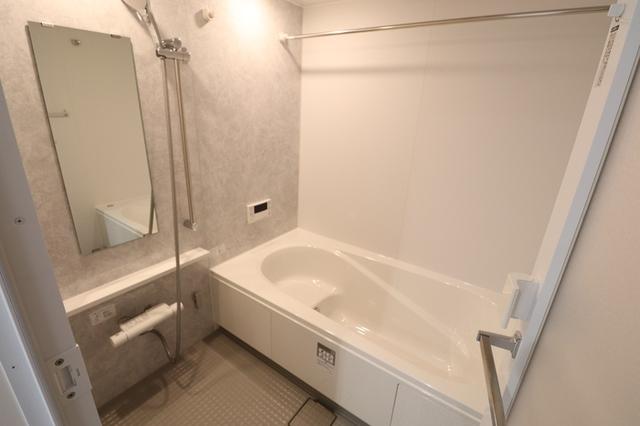 Crest Court（305） 部屋画像