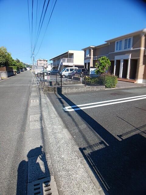 スカイフレッシュ（203） 駐車場