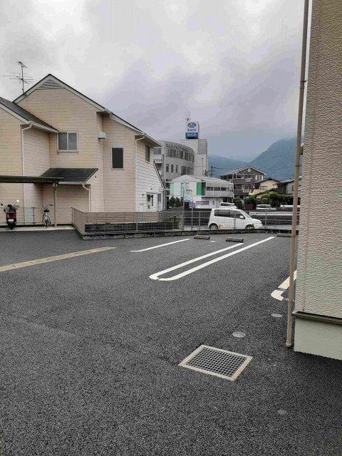 パーチェ魚住（201） 駐車場