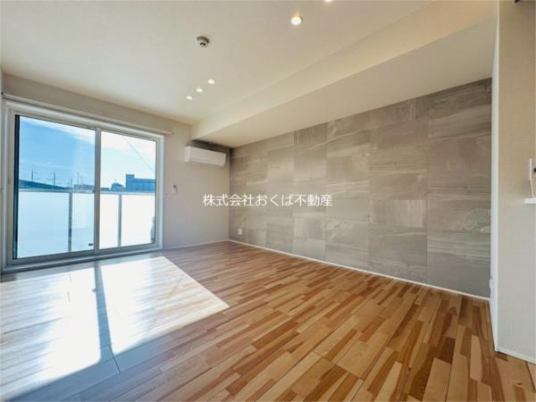 ＷｉｔｈＰｌｕｓ上熊本駅前（203） リビング