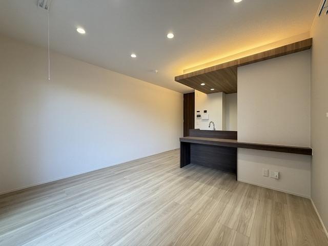 Etoile・Bright(ｴﾄﾜｰﾙ･ﾌﾞﾗｲﾄ)（101） 部屋画像