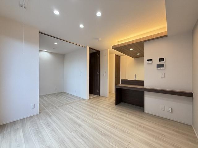 Etoile・Bright(ｴﾄﾜｰﾙ･ﾌﾞﾗｲﾄ)（202） 部屋画像