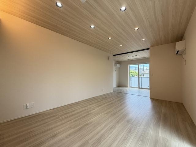 Crest Court（101） 部屋画像