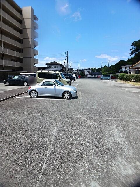 Ｍ．Ｅｔｅｒｎａｌ　Ｐｌａｃｅ（203） 駐車場